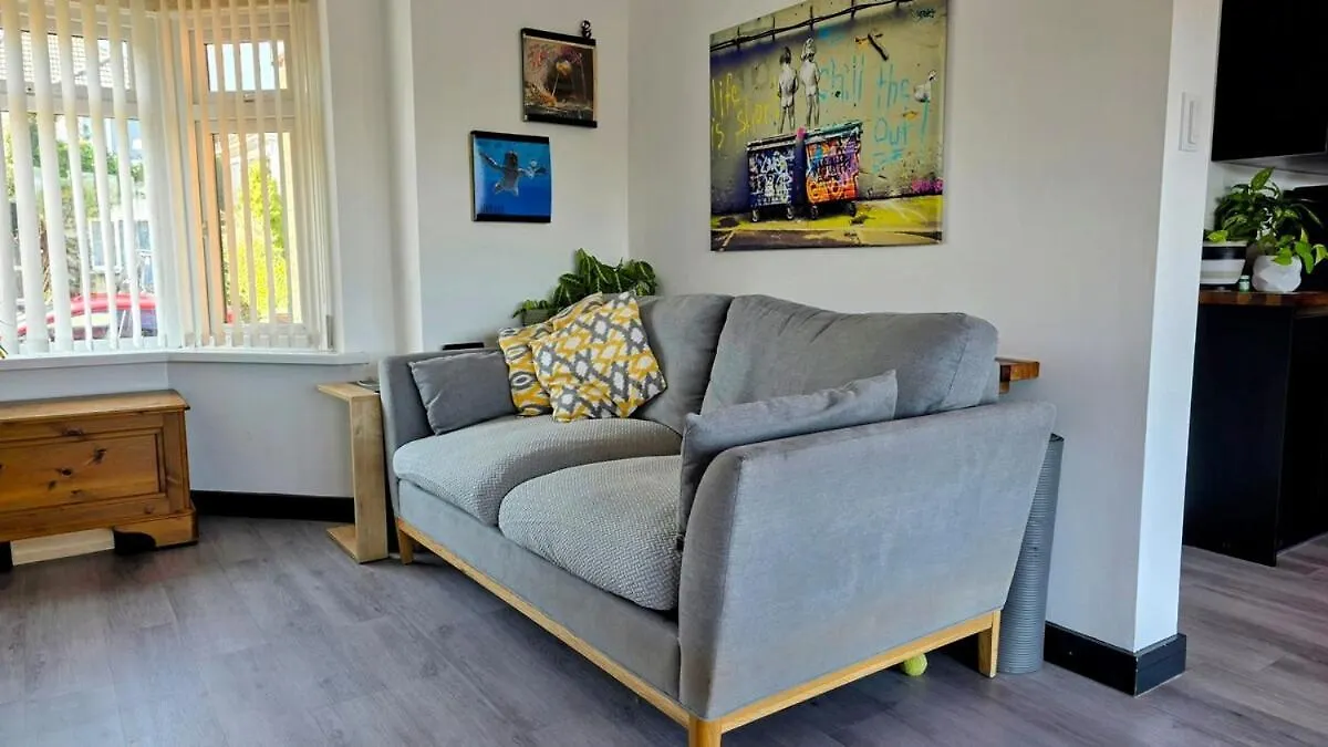 Stylish, Modern Cardiff Home, Perfect For Groups And Families 영국